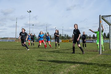 Bild 34 - C-Juniorinnen SV Steinhorst/Labenz - TSV Friedrichsberg-Busdorf : Ergebnis: 5:0